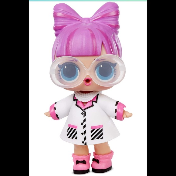 New L.O.L. Surprise! MGAE Cares Limited Edition Frontline Hero with 7 Surprises - Picture 4 of 11